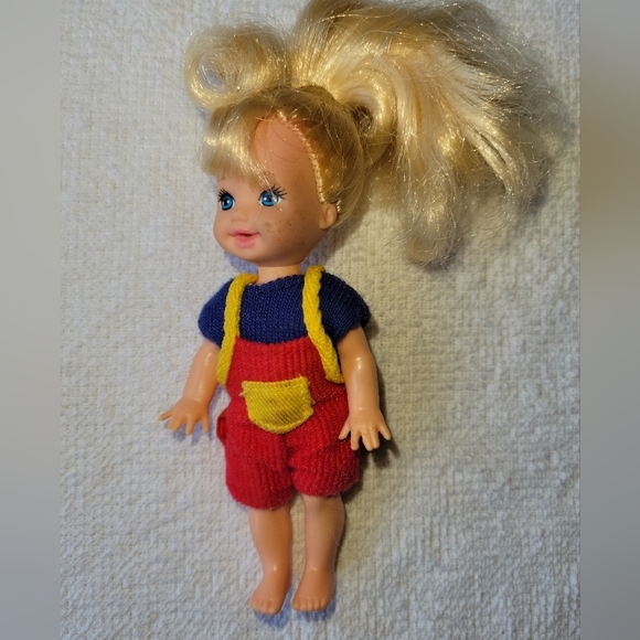Barbie's Little  Sister Kelly - Picture 4 of 11